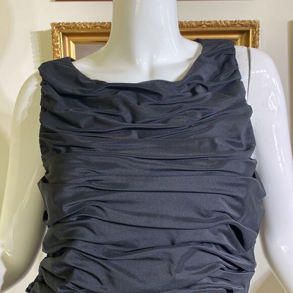 Calvin Klein Rushed Sleeveless Top - Picture 7 of 15